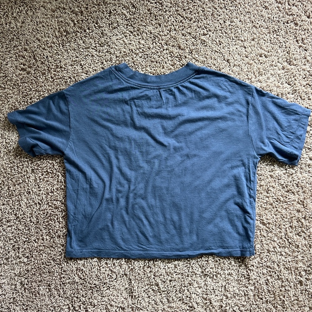 The North Face Blue Crop Shirt Sleeve T-Shirt Size Small - Picture 2 of 6